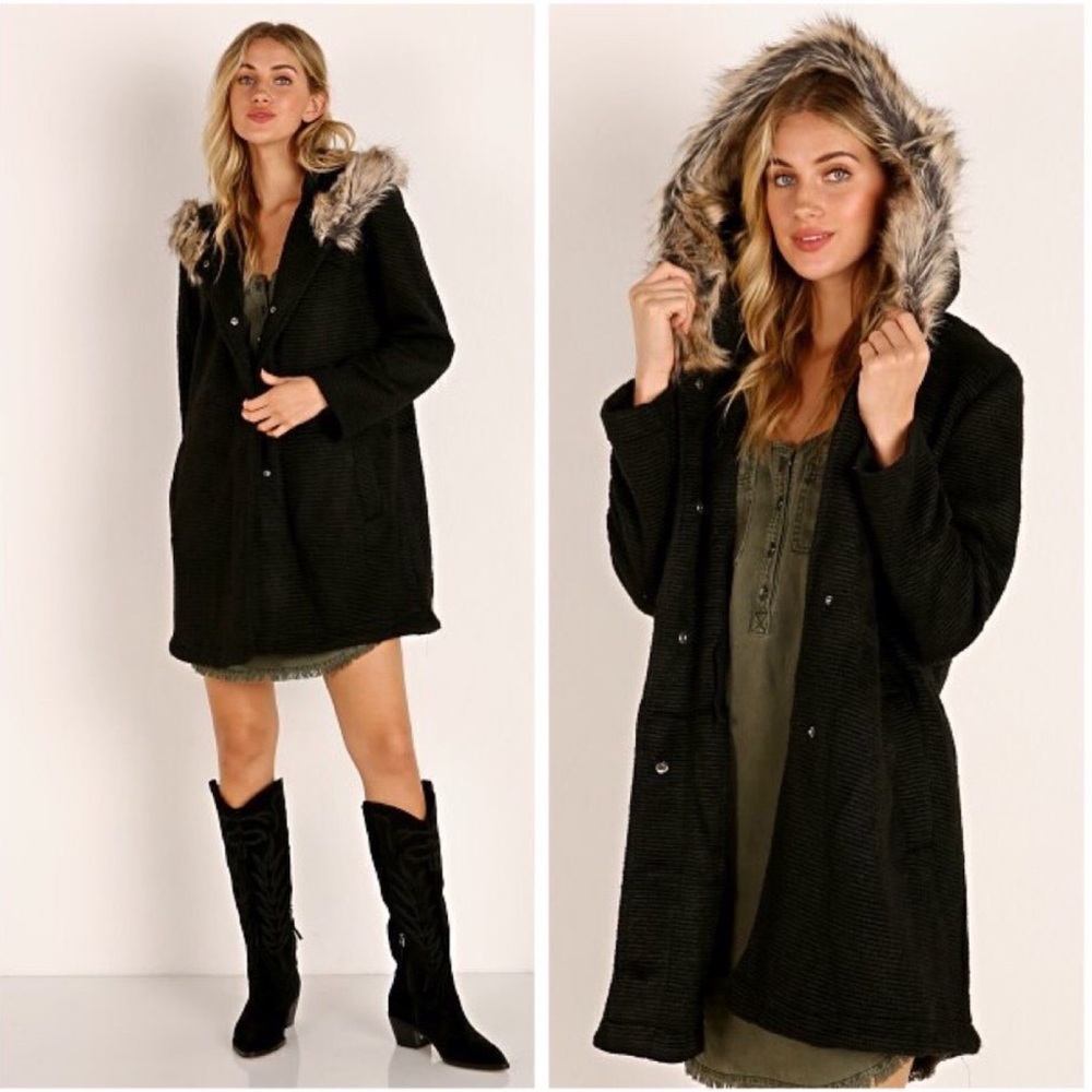 BB Dakota Trench with detachable Plush Faux Fur Vest